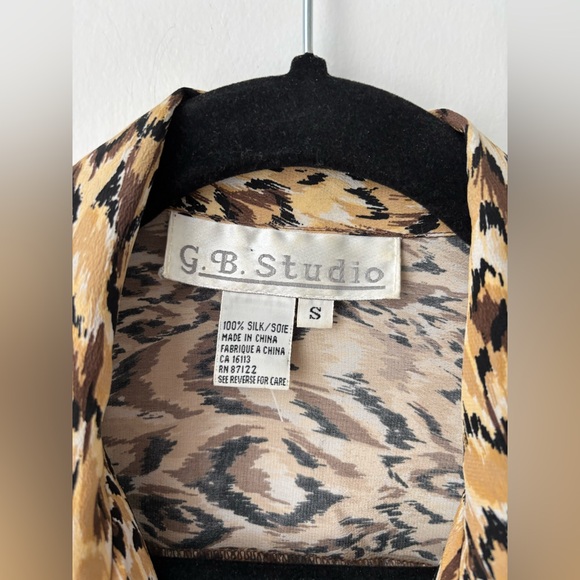 Vintage 100% Silk Leopard Print Blouse Animal Print Button Down Top S - Picture 3 of 11